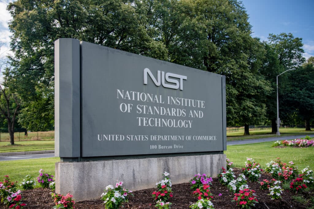 NIST (Instituto Nacional de Estándares y Tecnología)